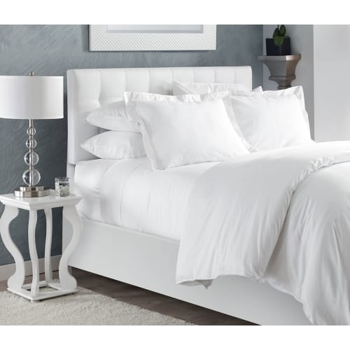 GuestSupply US Naked Pillow Sham T300 Sateen Weave 60 Cotton 40 Tencel Modal Standard 21x27 2 White